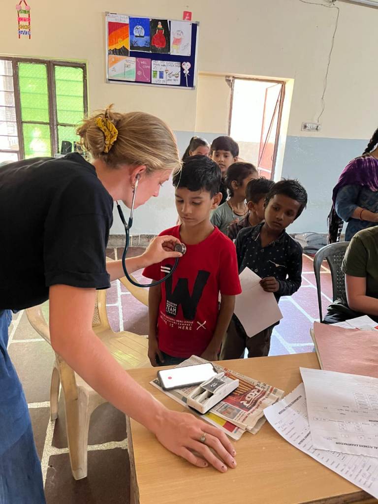 medical volunteer india